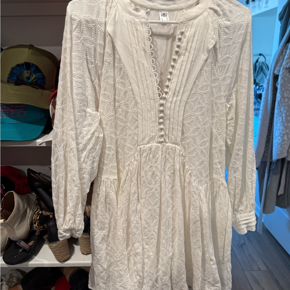 Elegant White Lace Dress
